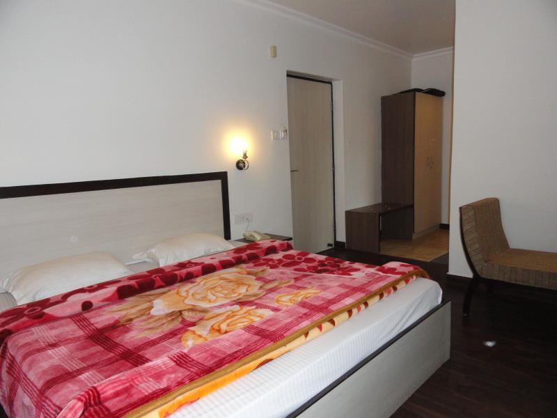 Hotel President Manāli Esterno foto